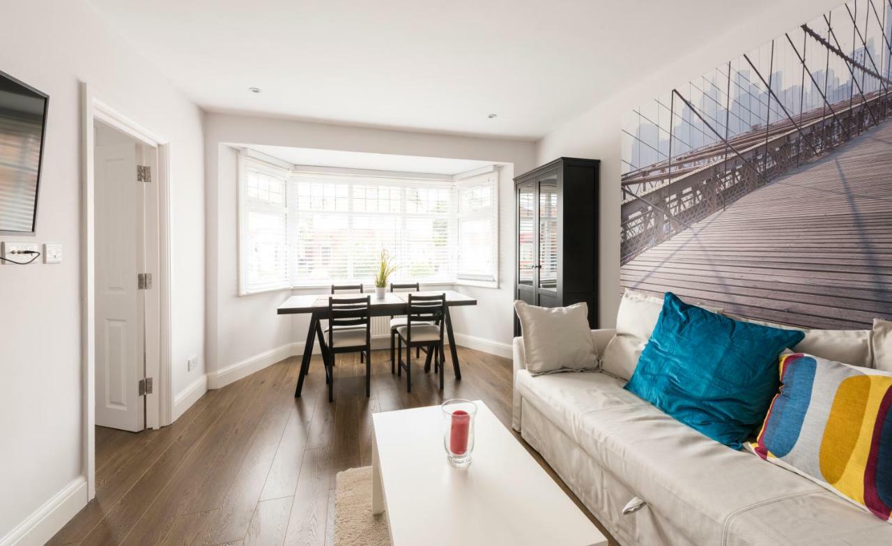 High End Apartment Hendon